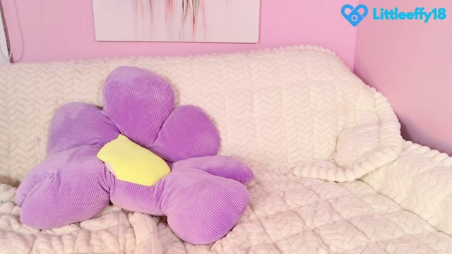 little_effy18_ chaturbate webcam recordings thumbnail