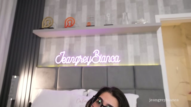 jeangreybianca & 18.09.2026 / 21:25