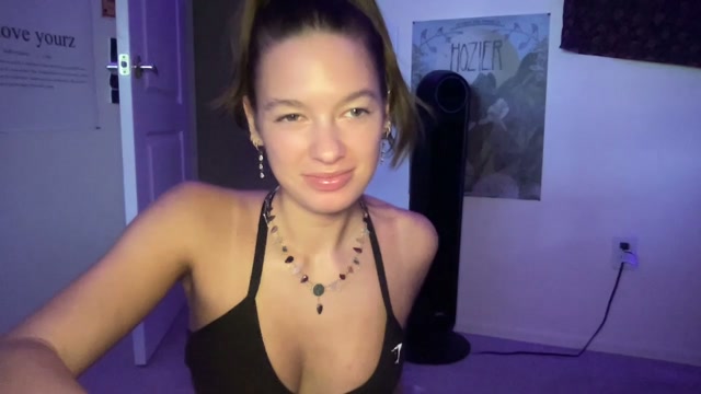 izzyxoxo8 chaturbate webcam recording show