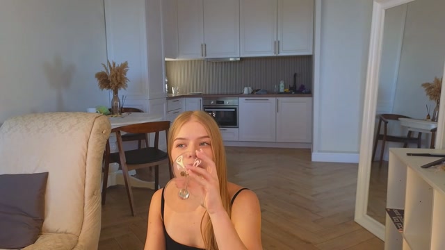 deevolentine chaturbate webcam recording show