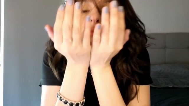 yourfreakygirl & 28.10.2026 / 19:39